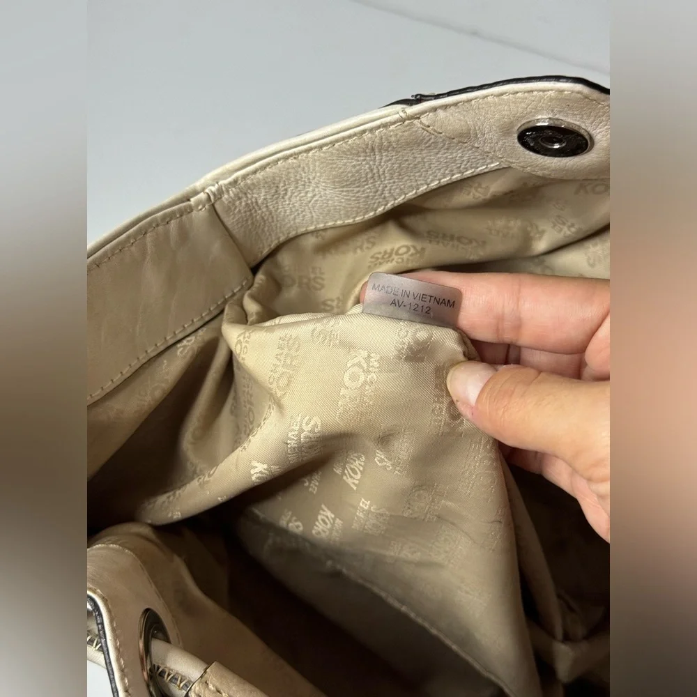 Michael Kors Astor Large Vanilla Leather Tote Bag
